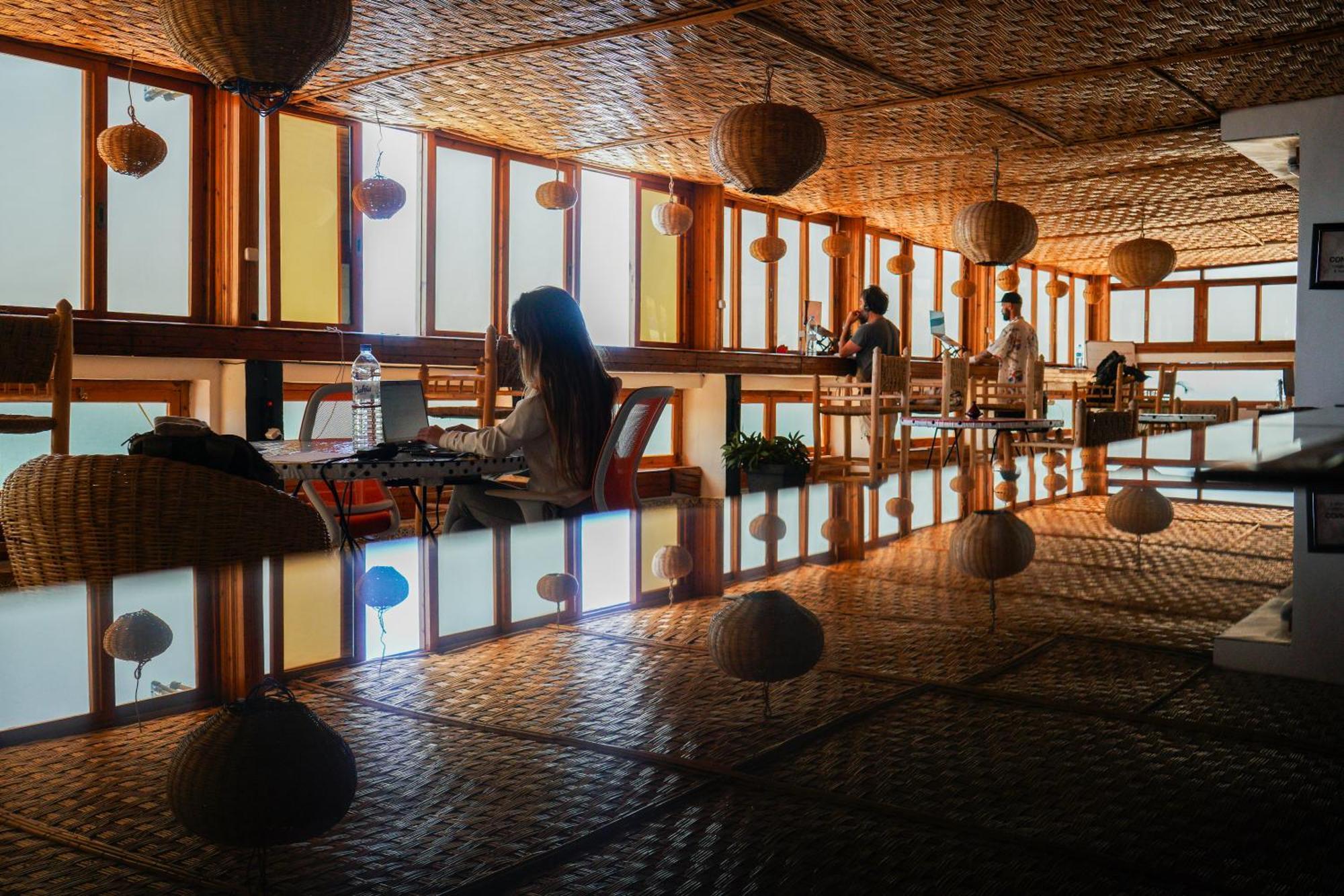 Adventurekeys Surf Yoga Cowork Panzió Taghazout Kültér fotó